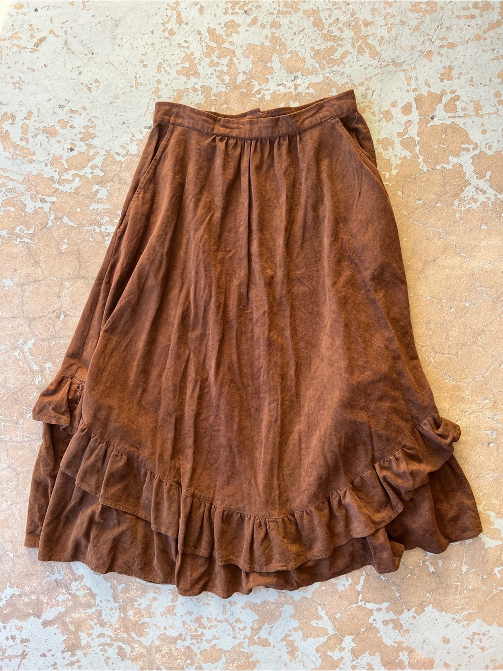 Vintage 60s/70s ILGWU (International Ladies’ Garment Workers’ Union) Brown Tiere